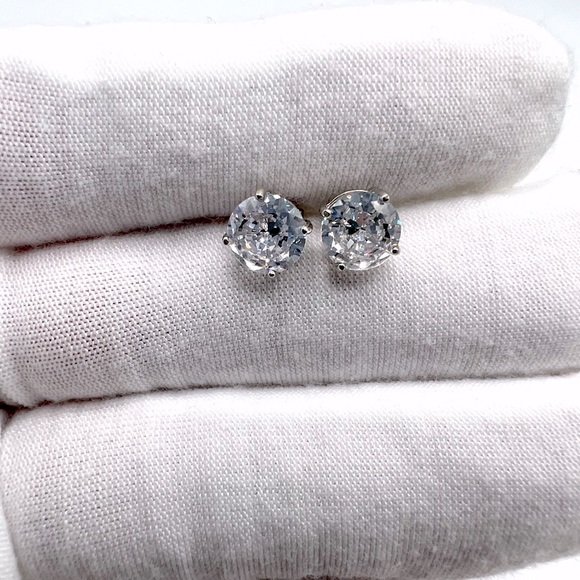 7mm Round Cz Solitaire .925 Sterling Silver Stud Earrings - Picture 12 of 16